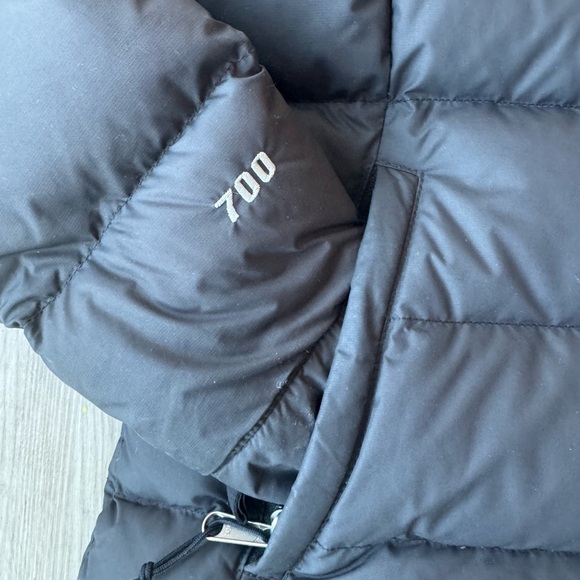 North Face Women's Black Classic Down Jacket.
Sz M EUC - Picture 6 of 16